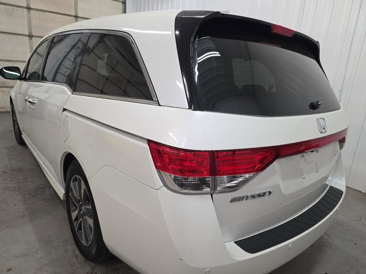 Used 2014 Honda Odyssey Touring image 10