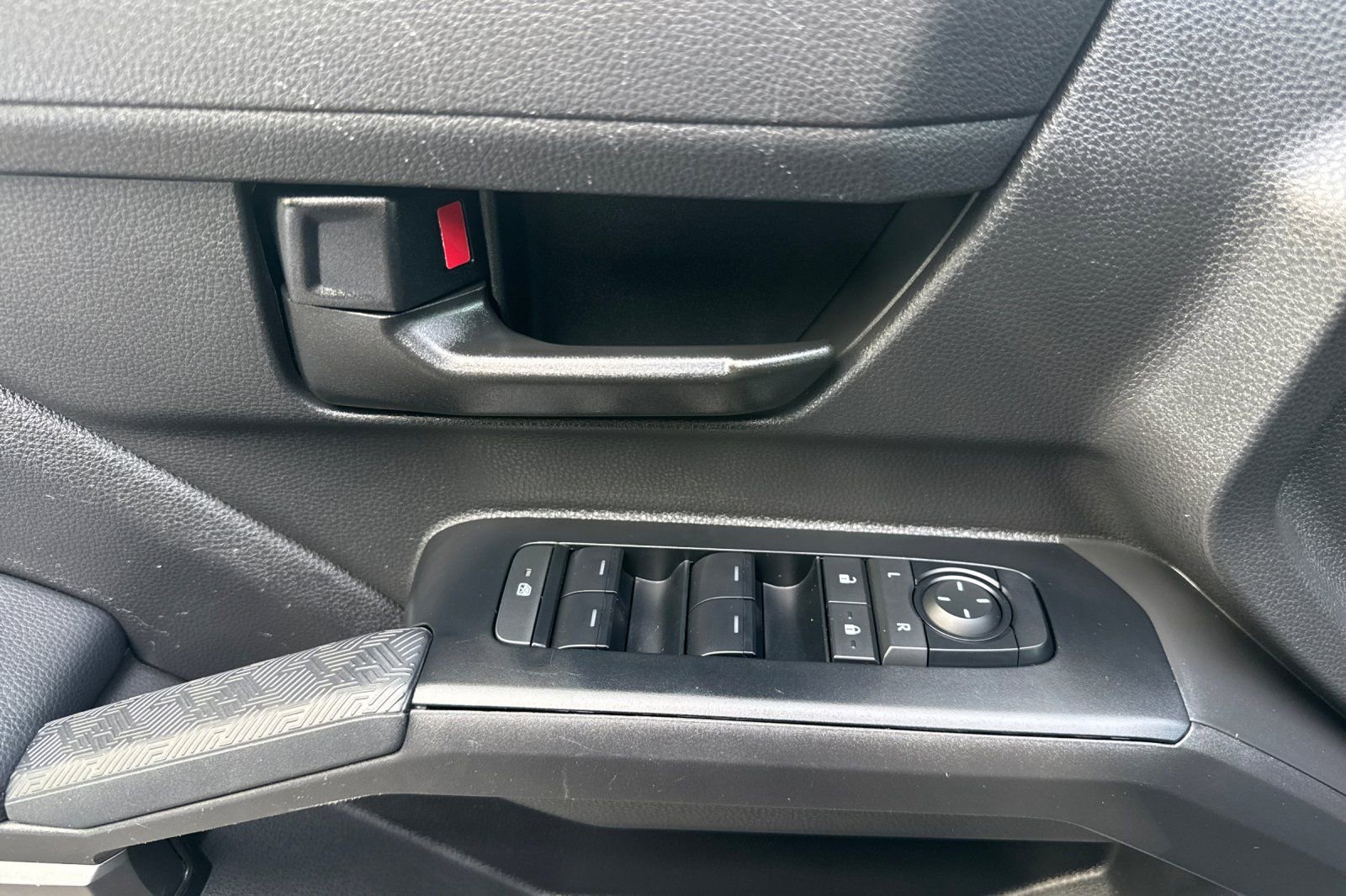 Certified 2026 Toyota Tacoma SR5 image 11