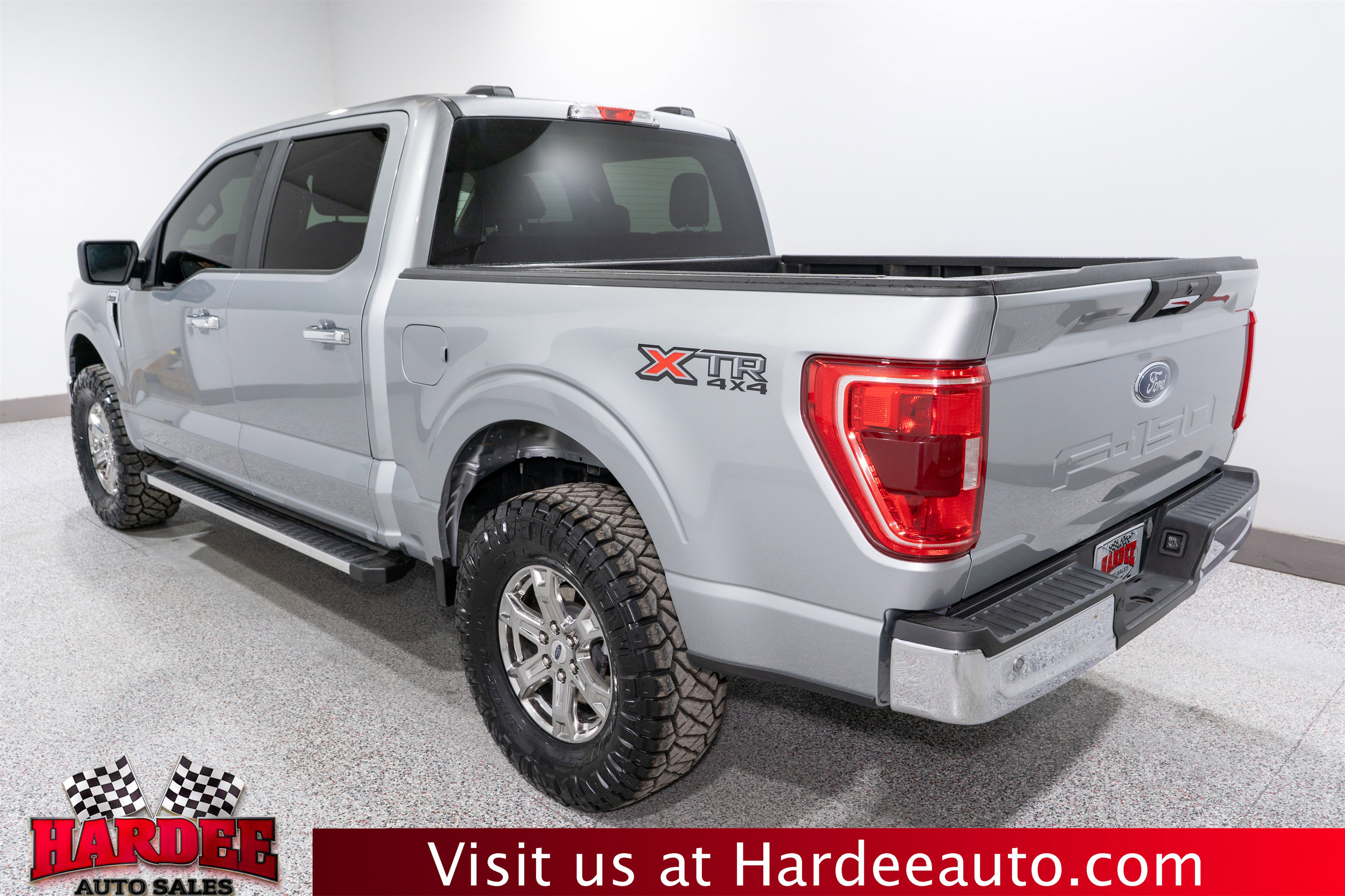 Used 2023 Ford F150 XLT w/ XTR Package image 3