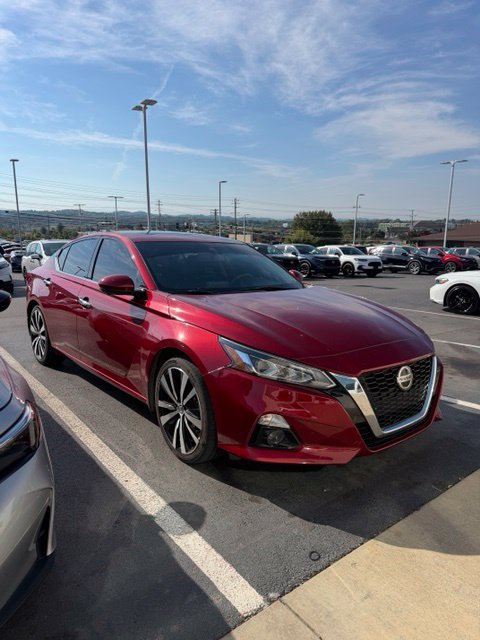 Used 2020 Nissan Altima 2.5 Platinum FWD image 3