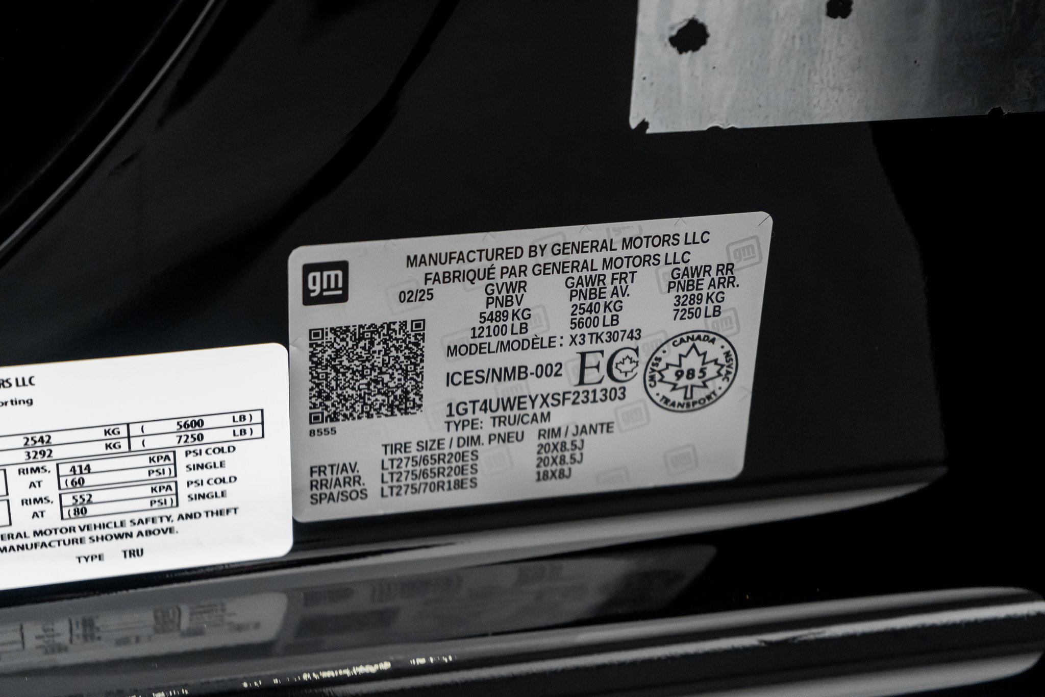 Used 2025 GMC Sierra 3500 Denali w/ Denali Reserve Package image 60