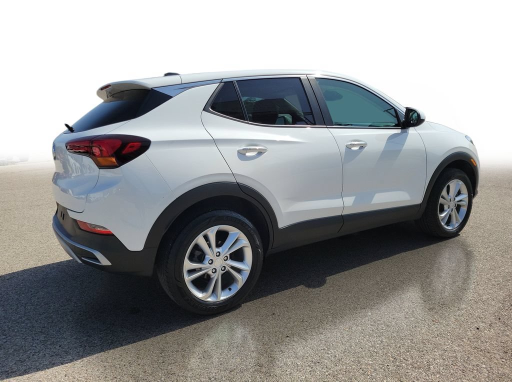 Used 2023 Buick Encore GX Preferred w/ Cold Weather Comfort Package AWD/4WD image 4