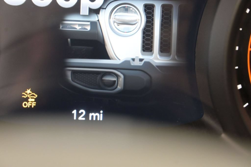 New 2026 Jeep Gladiator Mojave w/ Safety Group AWD/4WD image 33