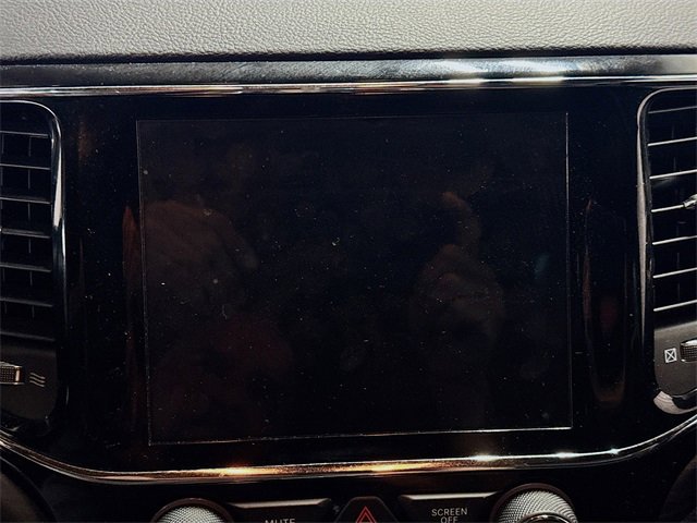 Used 2020 Jeep Grand Cherokee Altitude image 12