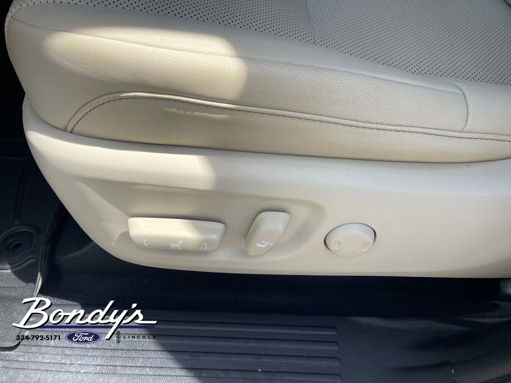 Used 2021 Lexus GX 460 Premium w/ Premium Package image 9