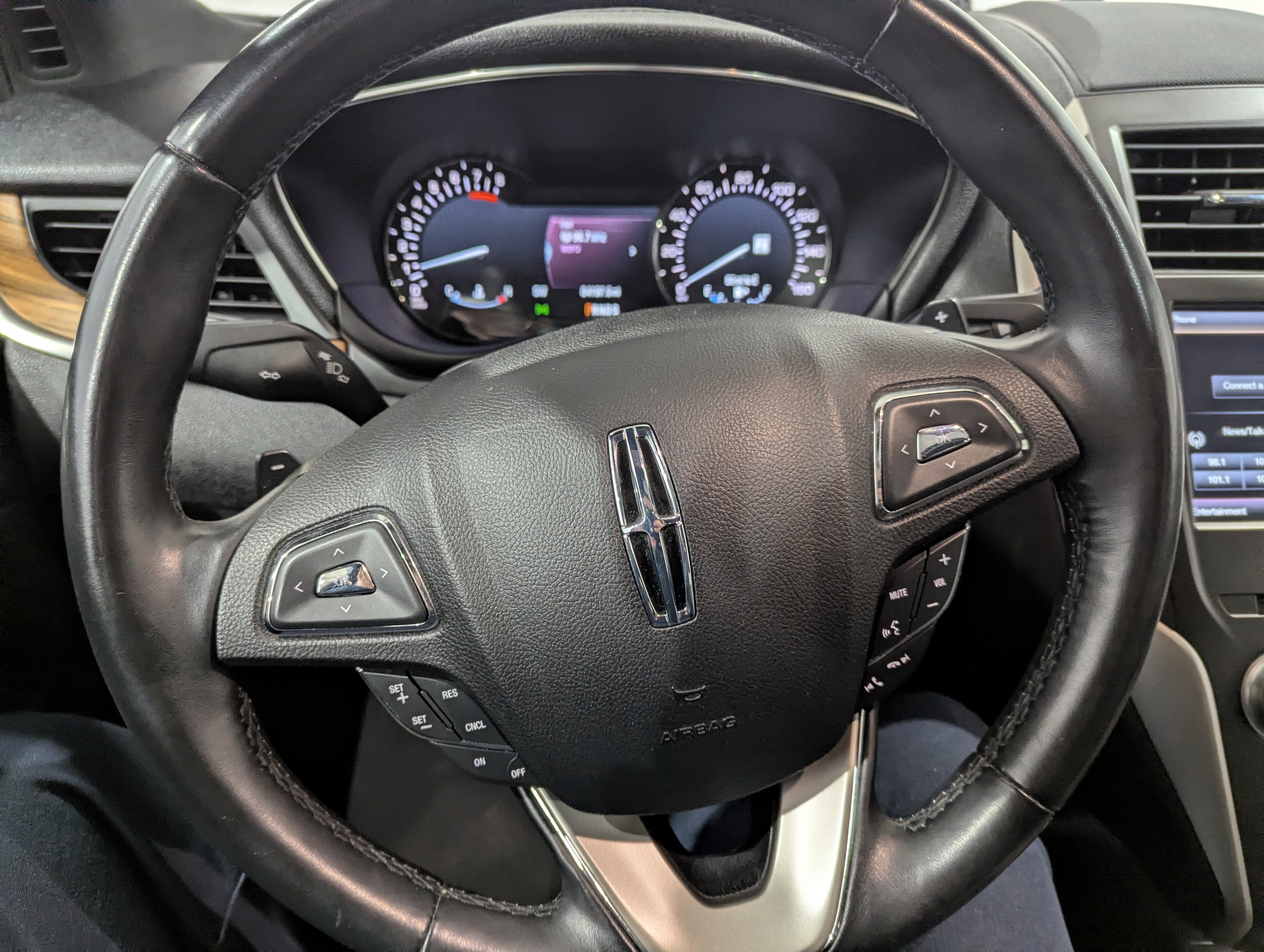 Used 2015 Lincoln MKC AWD w/ Equipment Group 102A Reserve image 17
