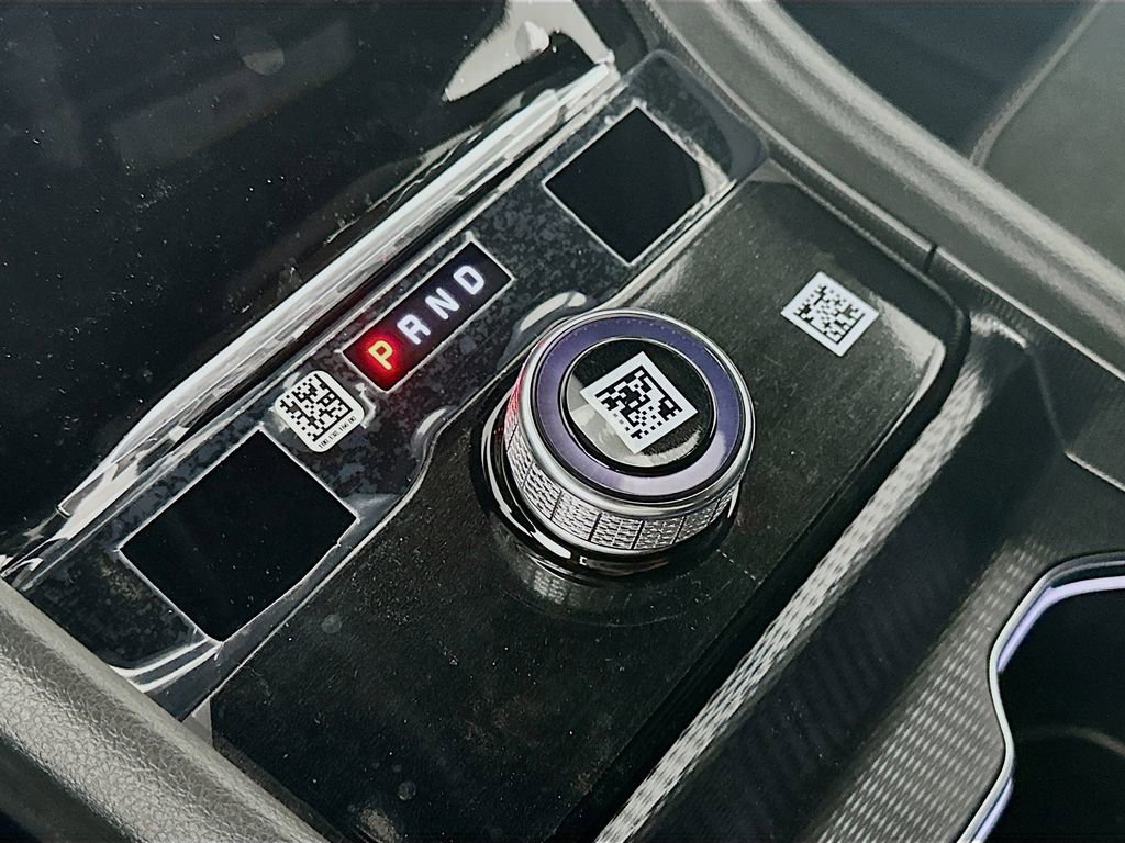 New 2025 Jeep Grand Cherokee Altitude image 12