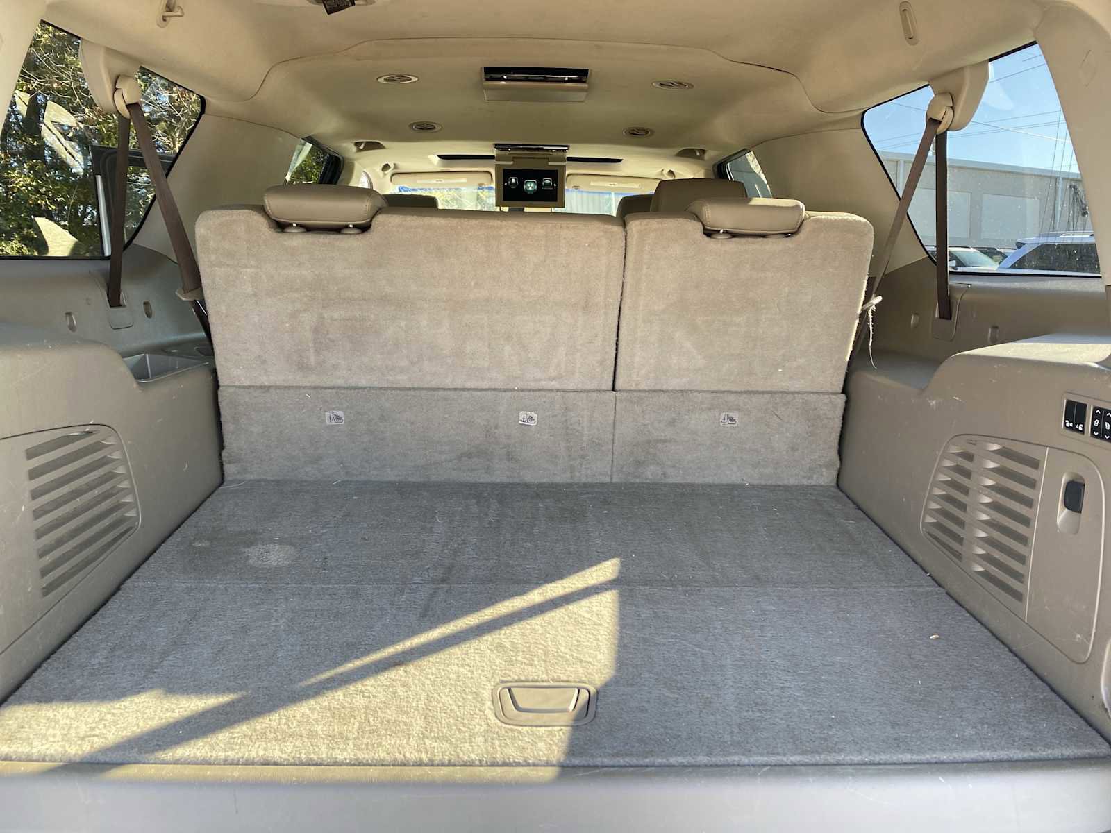 Used 2018 GMC Yukon XL SLT w/ Open Road Package image 34