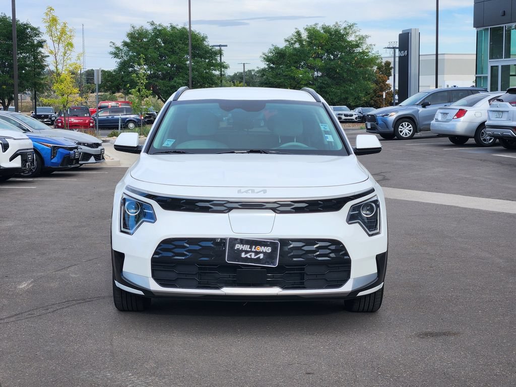 Certified 2023 Kia Niro Wind w/ Wind Preserve Package FWD image 2