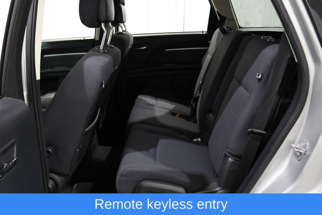 Used 2010 Dodge Journey SXT w/ Flexible Seating Group FWD image 11