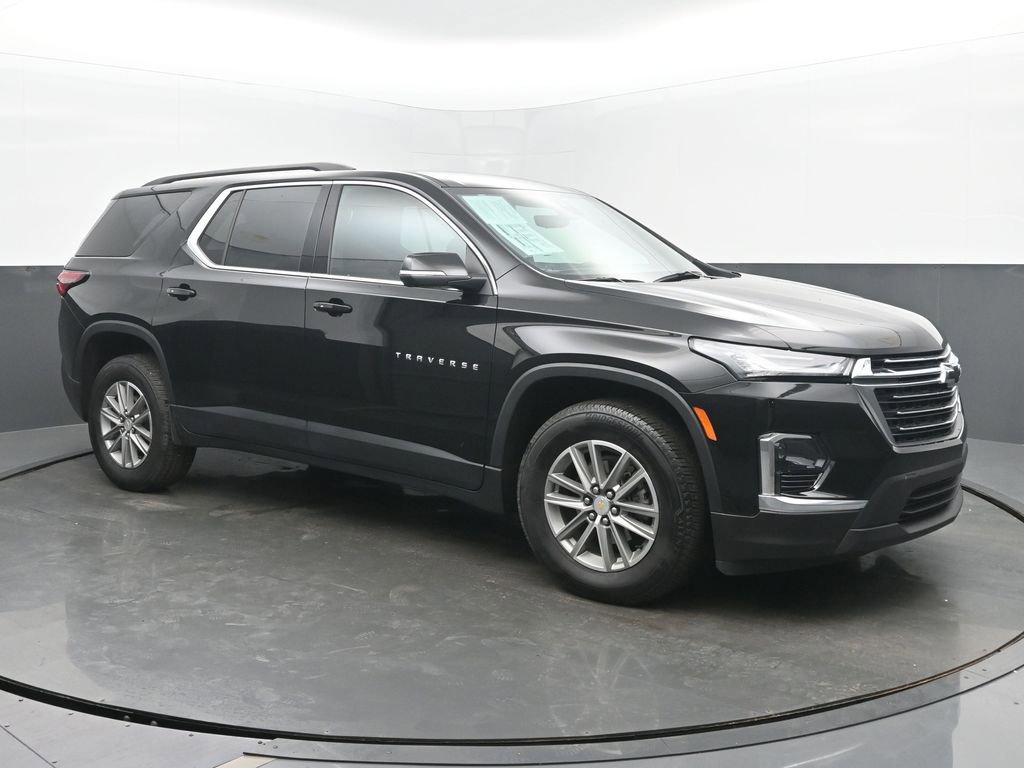 Used 2023 Chevrolet Traverse LT image 7