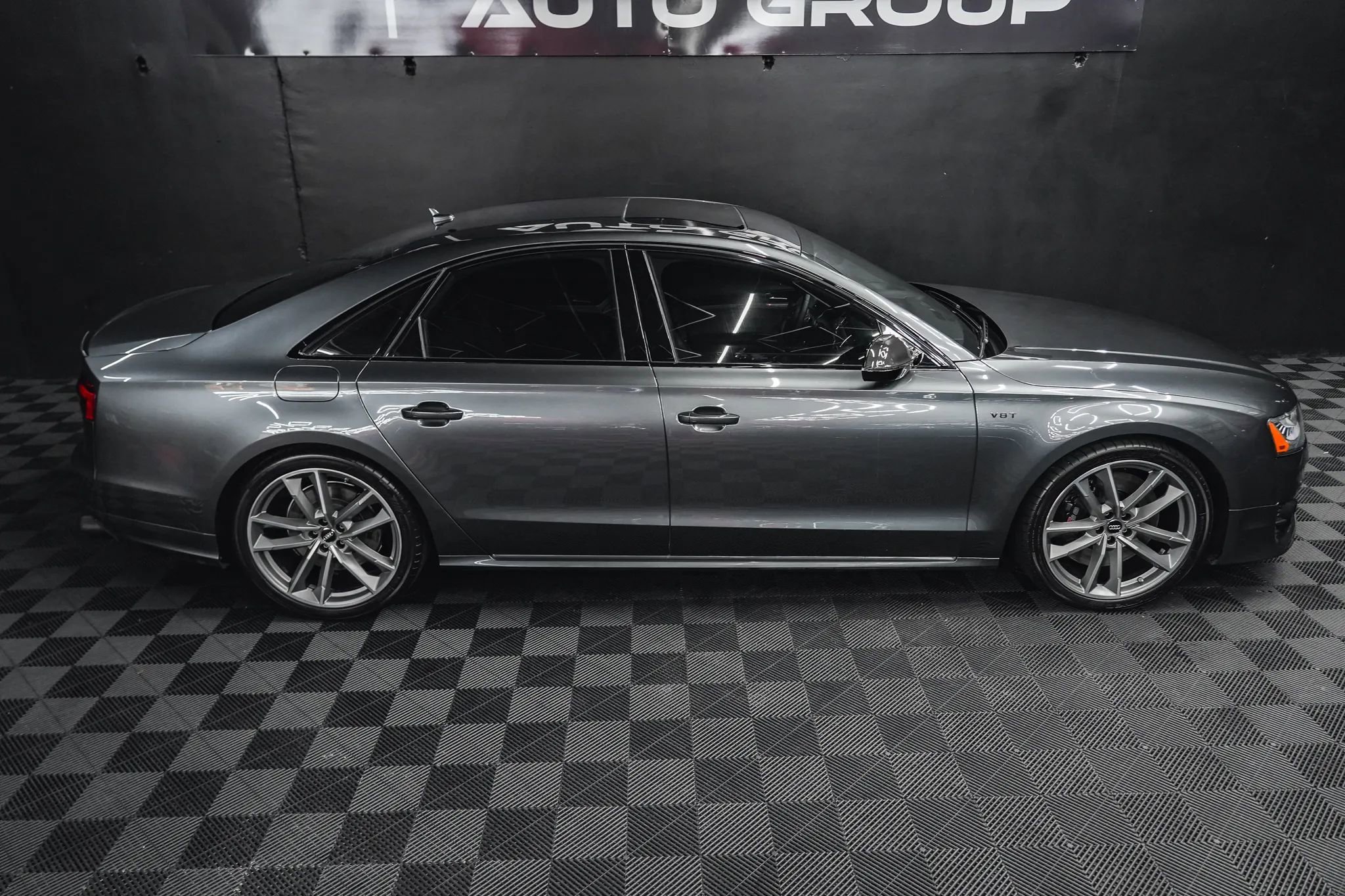 Used 2017 Audi S8 Plus image 18