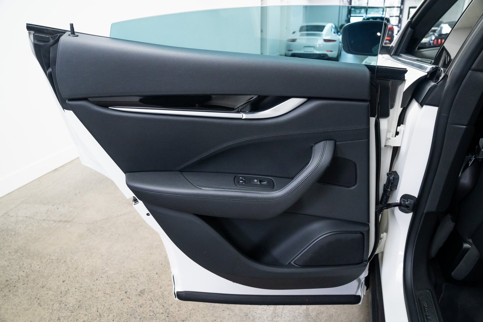 Used 2021 Maserati Levante S image 20