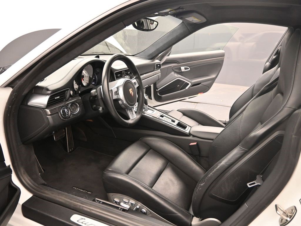 Used 2014 Porsche 911 Turbo S image 20