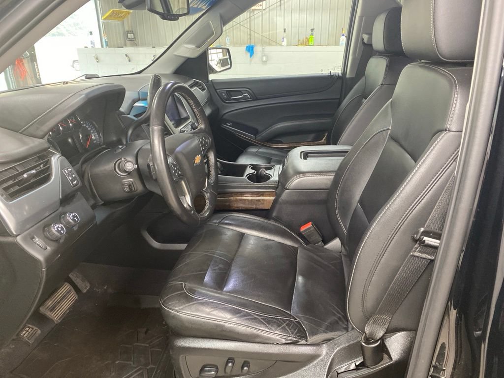 Used 2020 Chevrolet Tahoe LT w/ Luxury Package AWD/4WD image 7