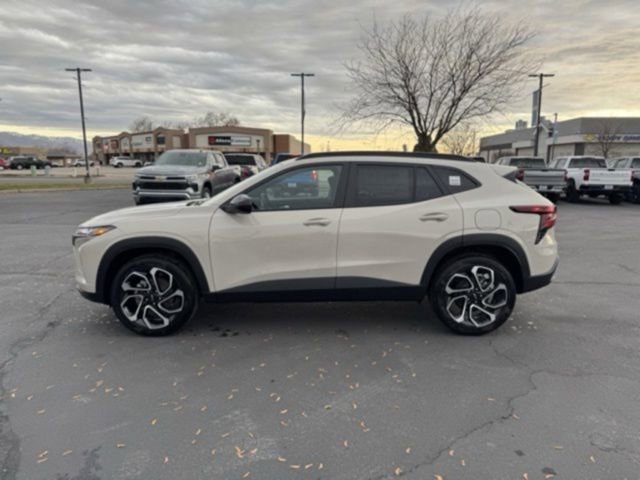 New 2026 Chevrolet Trax RS w/ Driver Confidence Package FWD image 4