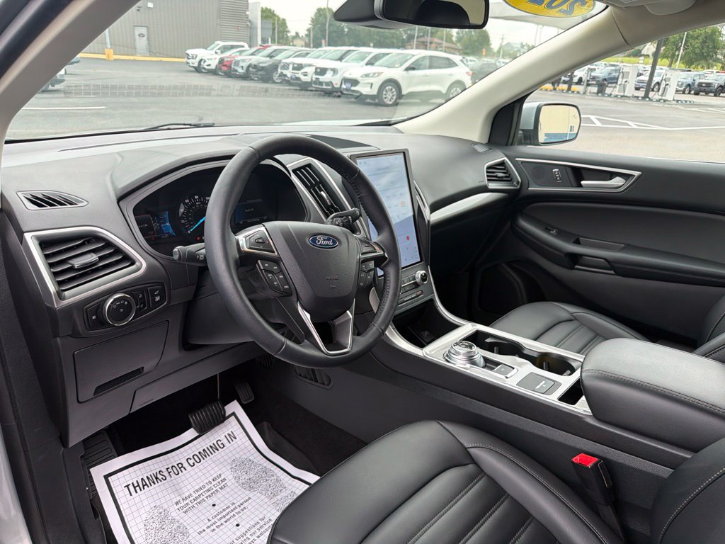 Certified 2024 Ford Edge SEL w/ Convenience Package AWD/4WD image 11