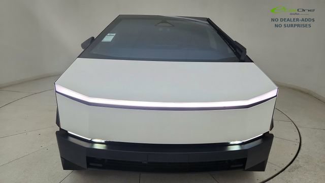 Used 2024 Tesla Cybertruck AWD Crew Cab image 16