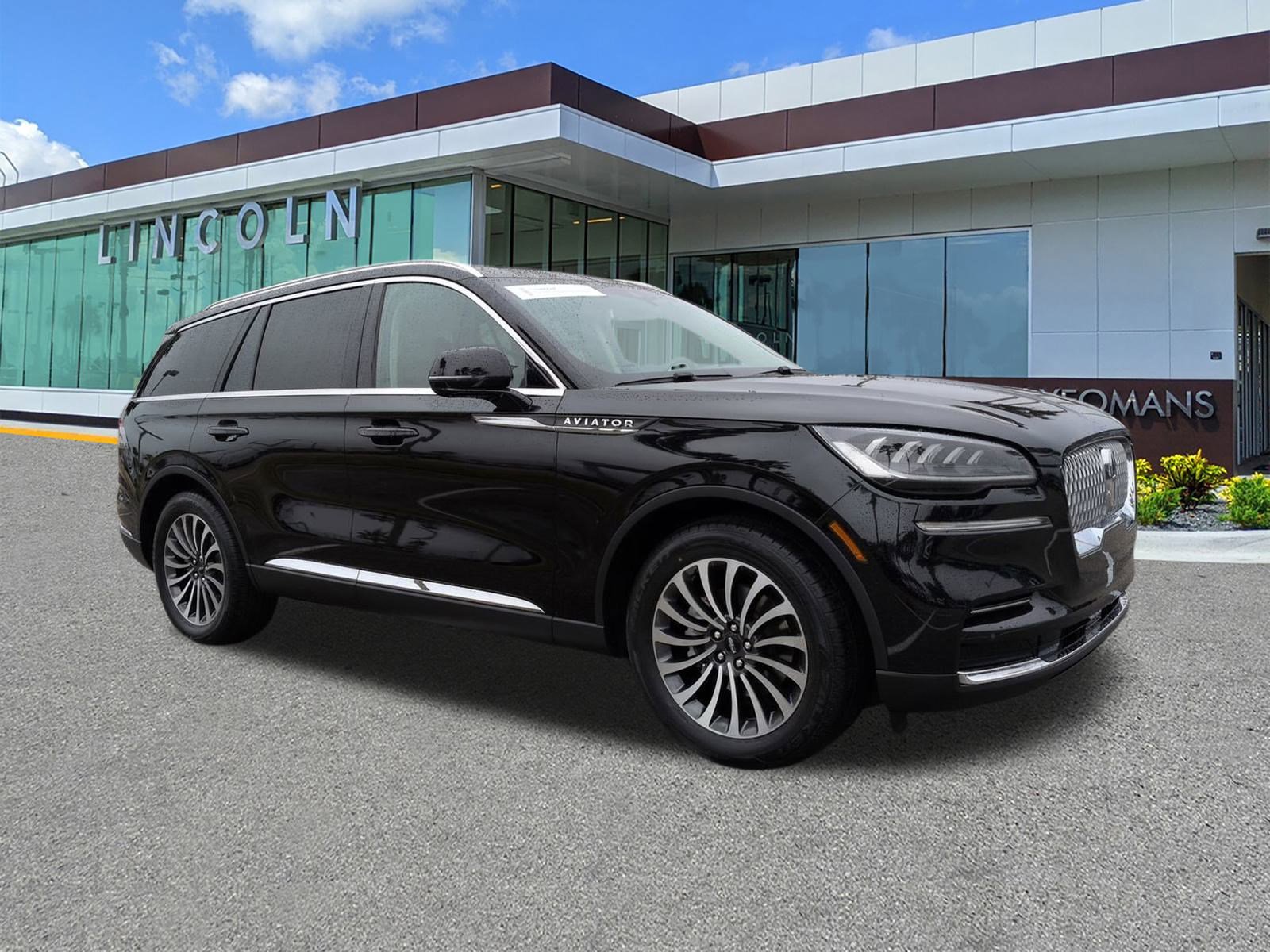 Certified 2023 Lincoln Aviator Reserve w/ Elements Package Plus image 2