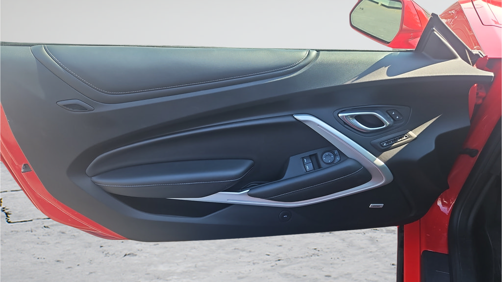 Used 2019 Chevrolet Camaro LT RWD image 18