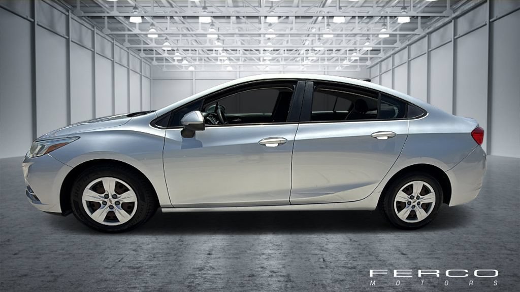 Used 2018 Chevrolet Cruze LS FWD image 2