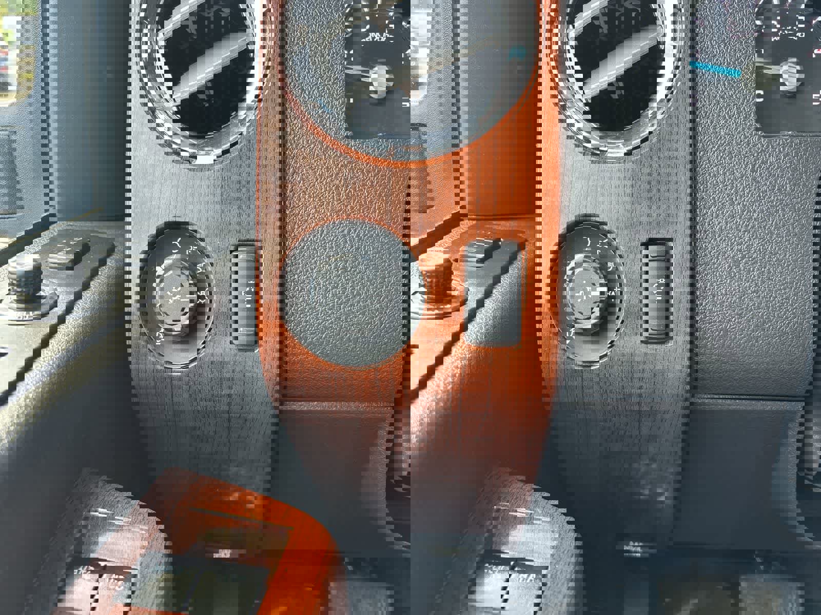 Used 2016 Ford F350 King Ranch w/ King Ranch w/Chrome Package image 16