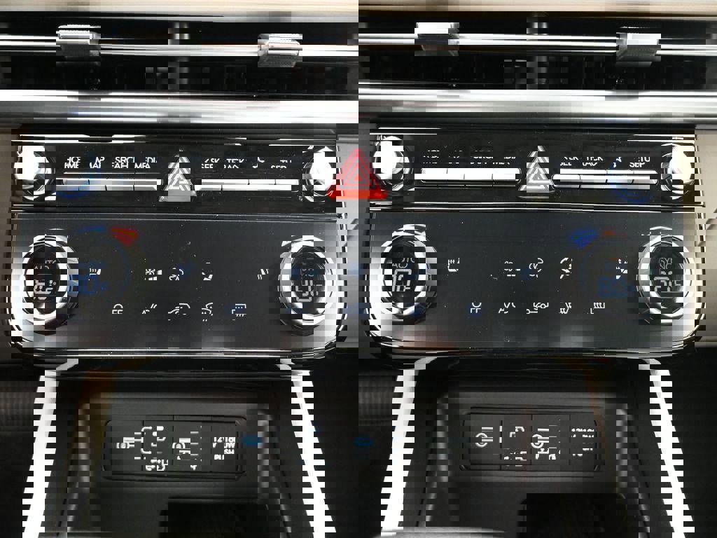 New 2025 Hyundai Tucson SEL image 12