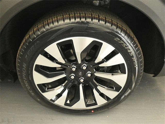 New 2026 Ford Explorer Platinum w/ LUX Leather Package image 9