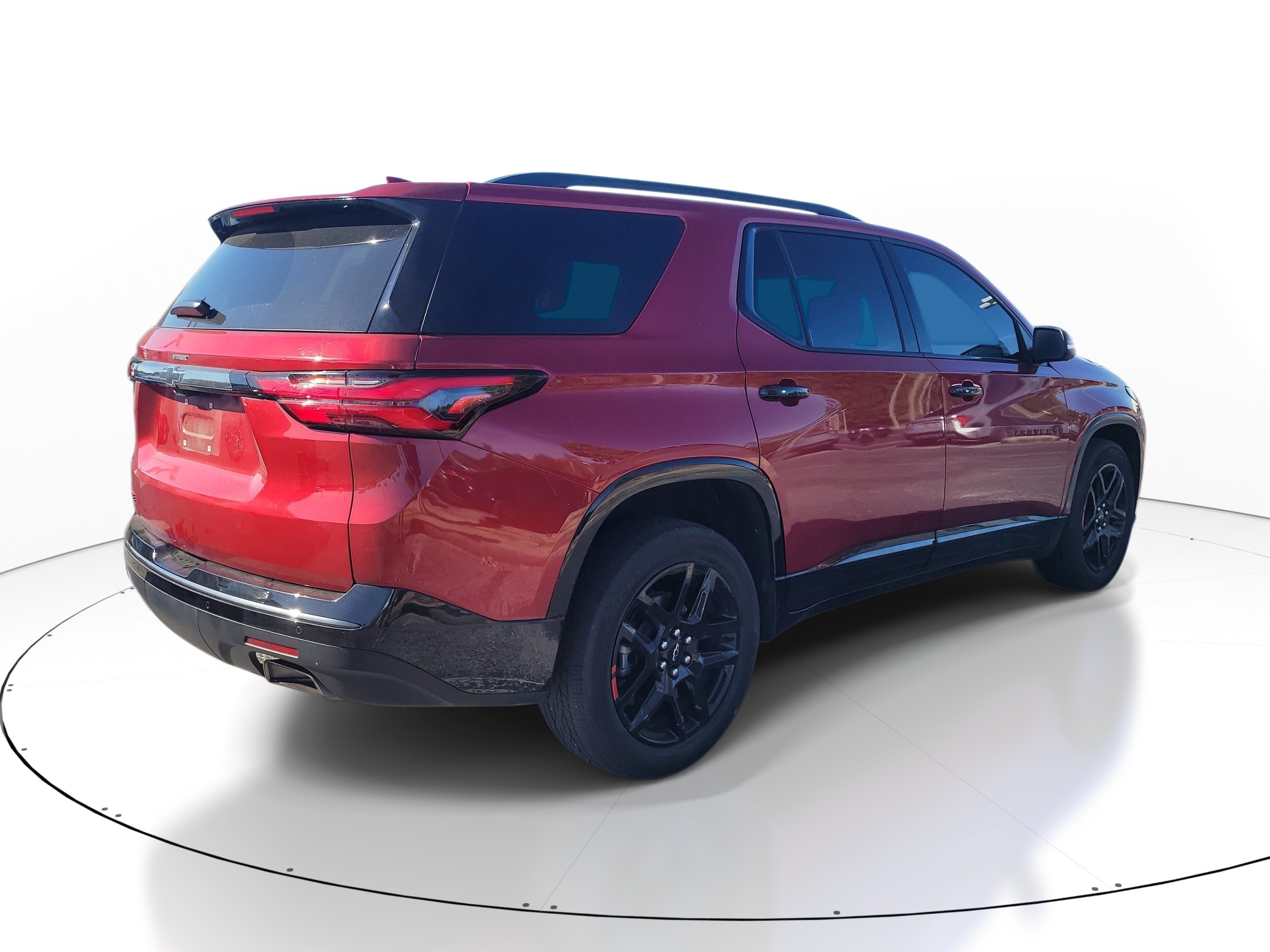 Used 2022 Chevrolet Traverse Premier w/ Redline Edition FWD image 7