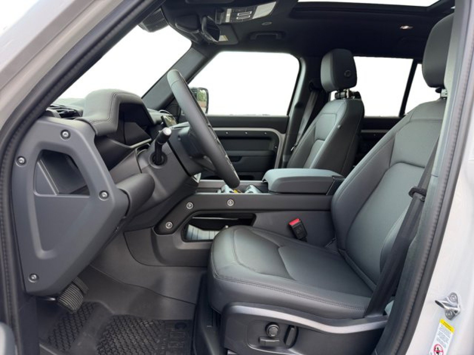 New 2026 Land Rover Defender 110 S AWD/4WD image 10