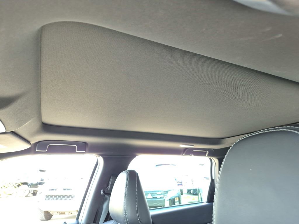 Used 2022 Mitsubishi Outlander SE image 11