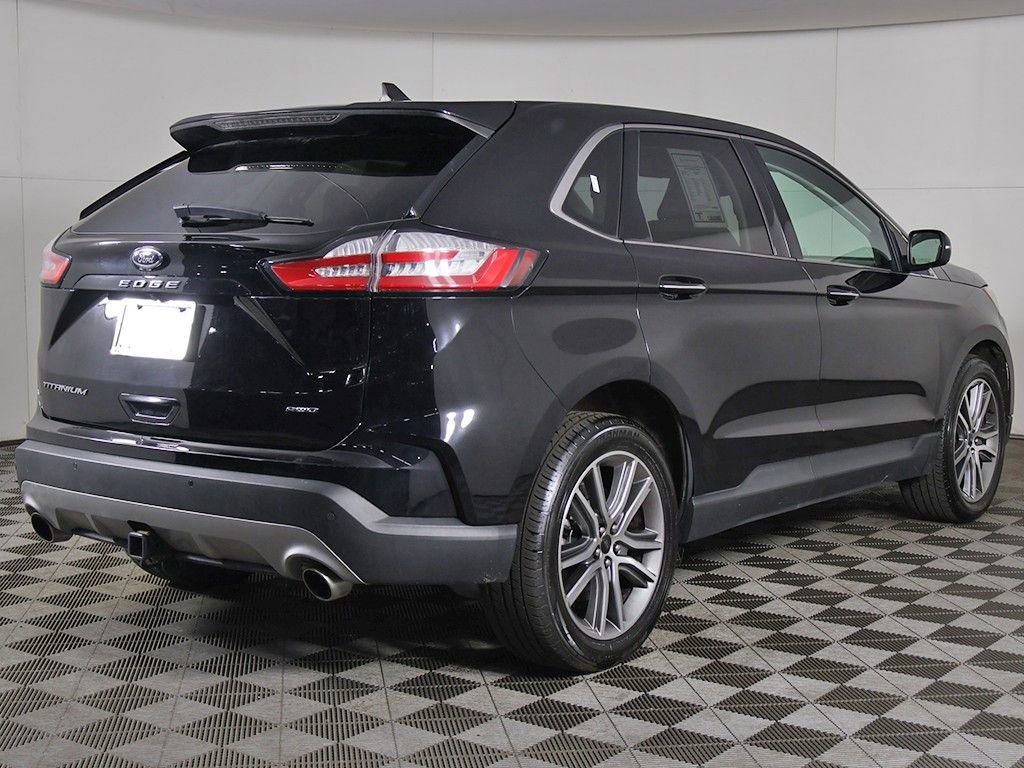 Used 2023 Ford Edge Titanium w/ Class II Trailer Tow Package AWD/4WD image 9