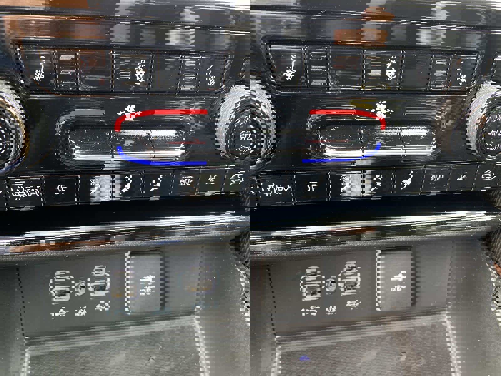 Certified 2024 Jeep Grand Cherokee Altitude image 14