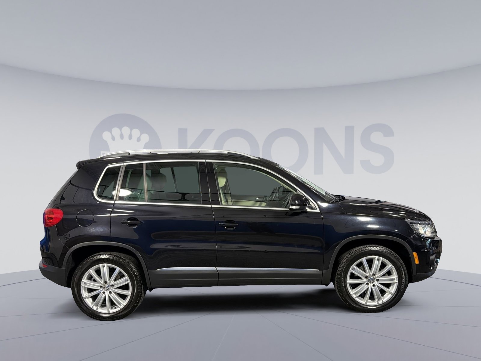 Used 2016 Volkswagen Tiguan SE image 8
