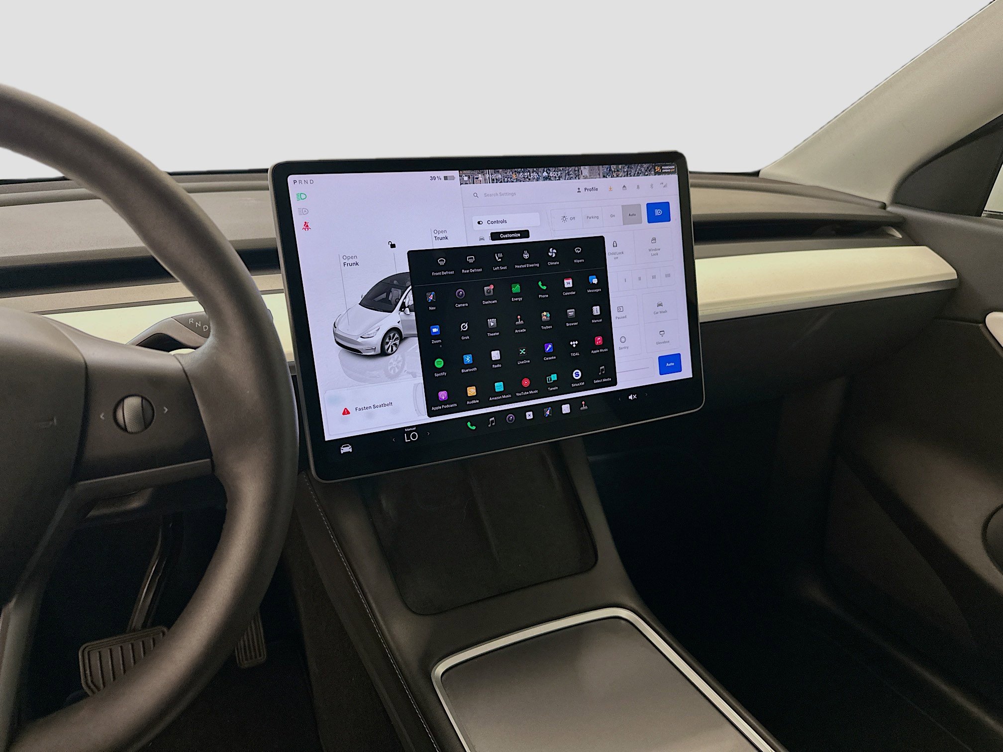 Used 2022 Tesla Model Y Long Range image 26