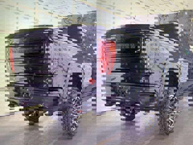 Used 2023 GMC Sierra 1500 AT4 w/ AT4 Premium Package AWD/4WD image 6