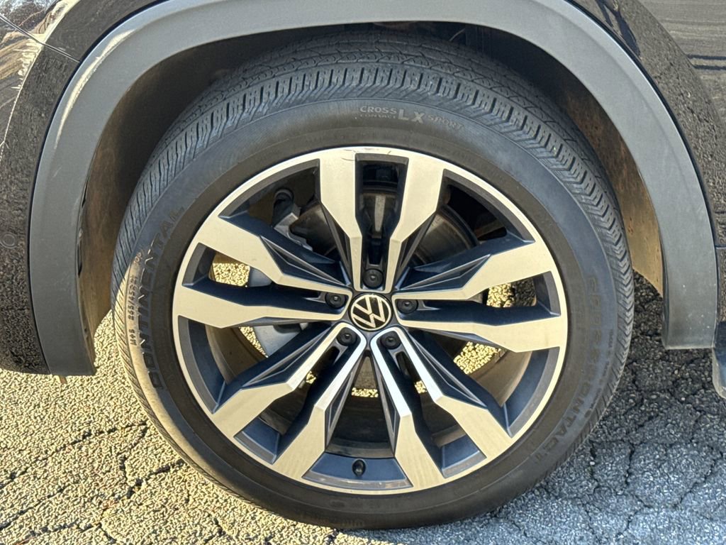 Used 2022 Volkswagen Atlas SEL Premium AWD/4WD image 11
