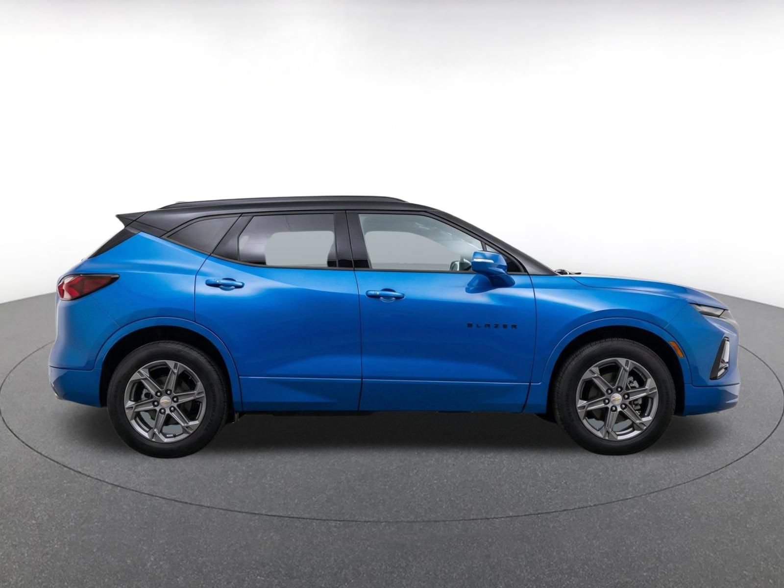 Used 2025 Chevrolet Blazer LT FWD image 10
