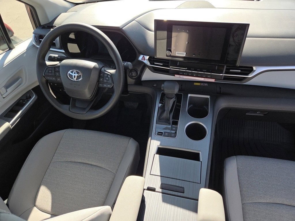 New 2026 Toyota Sienna LE image 27