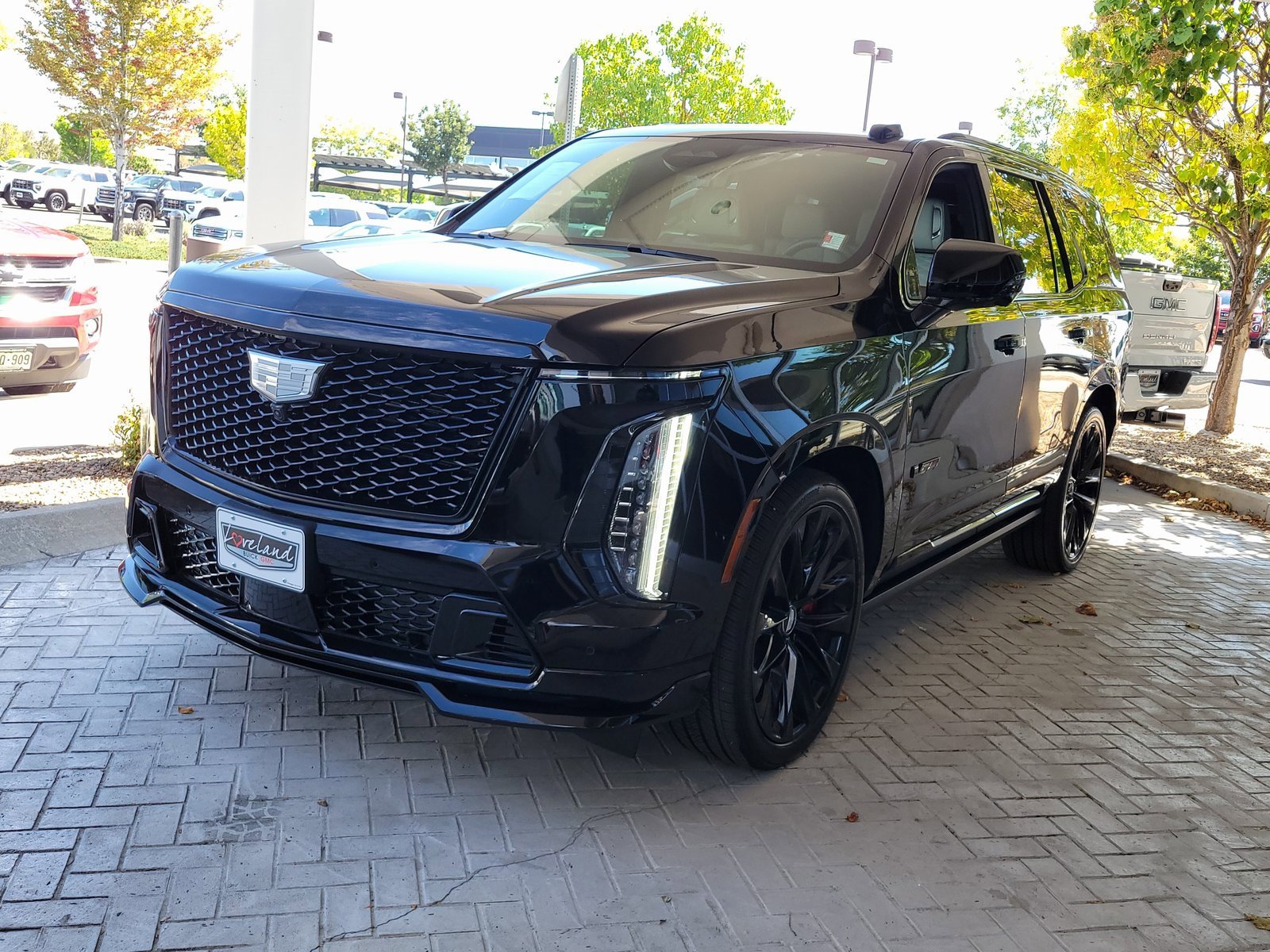 Used 2025 Cadillac Escalade V w/ LPO, ONYX Package