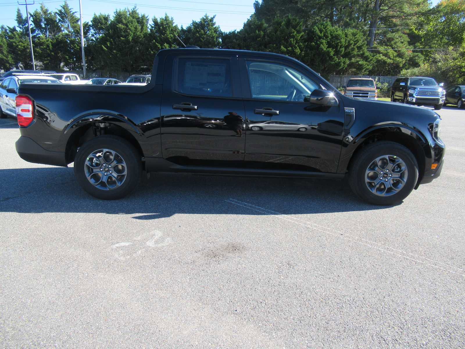 New 2025 Ford Maverick XLT w/ Equipment Group 301A image 4