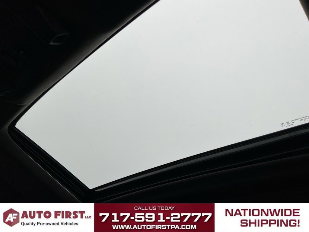 Used 2020 Cadillac Escalade ESV Platinum AWD/4WD image 35