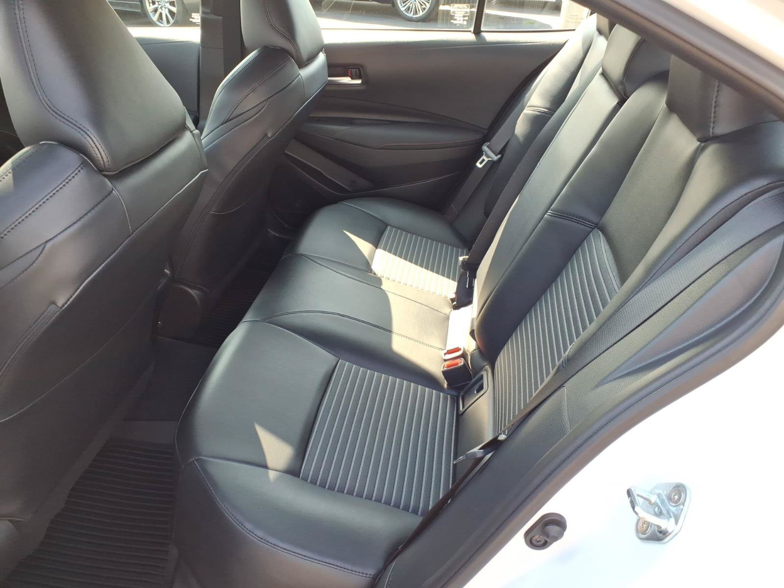 Used 2023 Toyota Corolla XSE FWD image 7