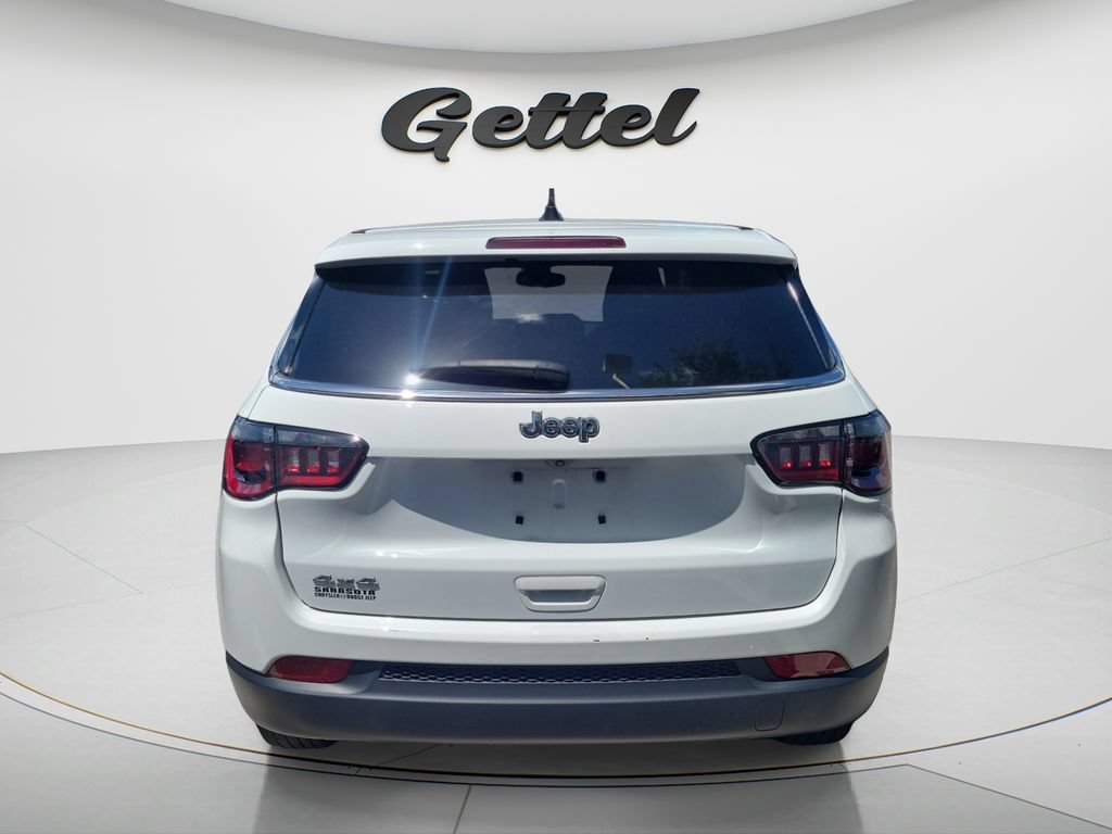 Used 2024 Jeep Compass Sport AWD/4WD image 8