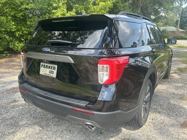 Used 2023 Ford Explorer XLT w/ Equipment Group 202A RWD image 4