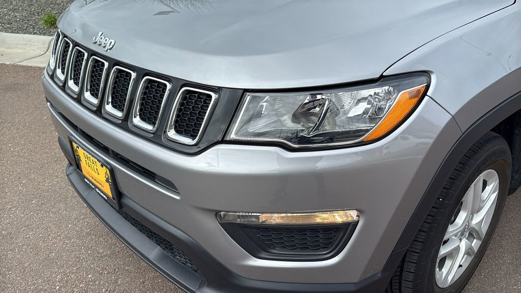 Used 2021 Jeep Compass Sport FWD image 9
