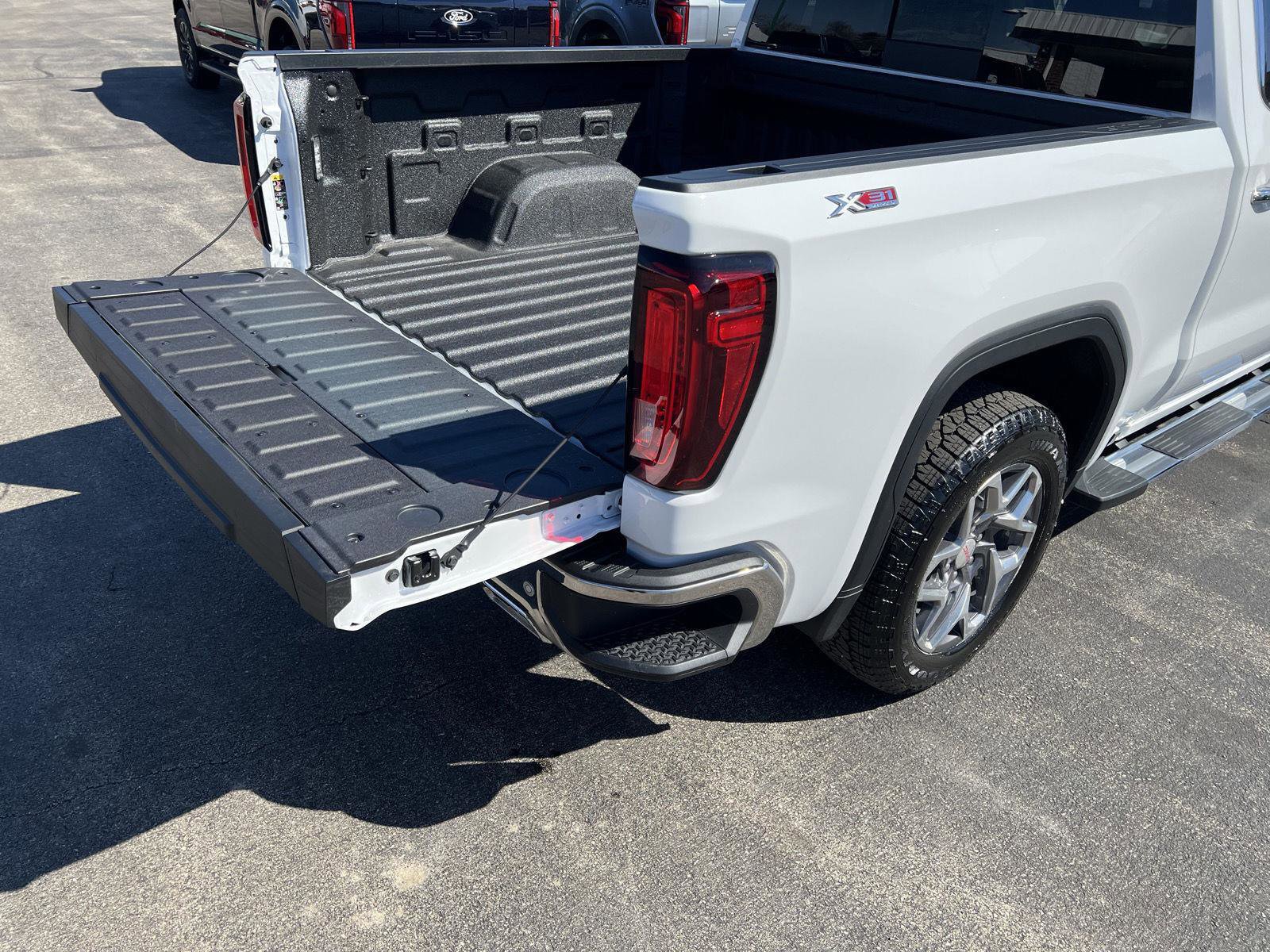 New 2026 GMC Sierra 1500 SLT w/ SLT Premium Plus Package image 50