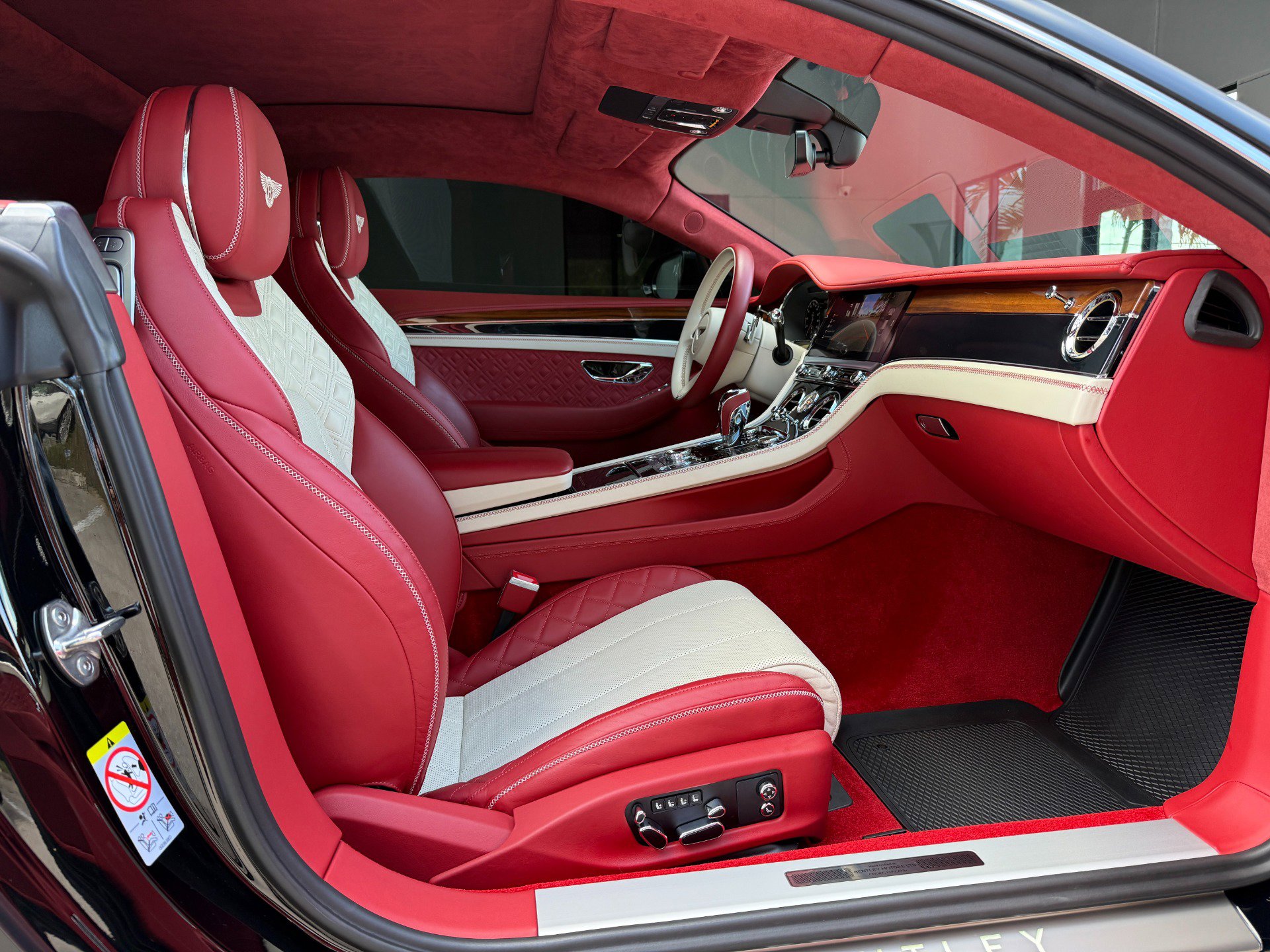 Used 2022 Bentley Continental GT image 26