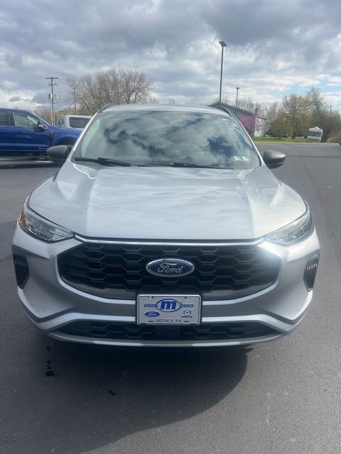 Used 2024 Ford Escape ST-Line AWD/4WD image 8