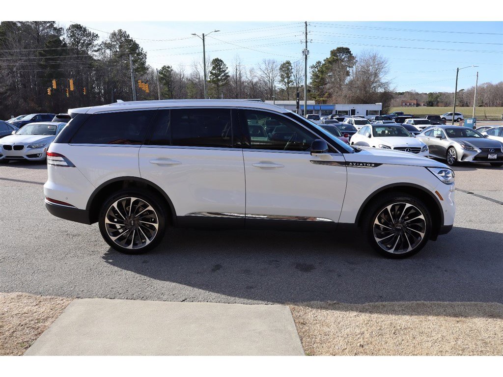 Used 2022 Lincoln Aviator Reserve w/ Equipment Group 201A image 6